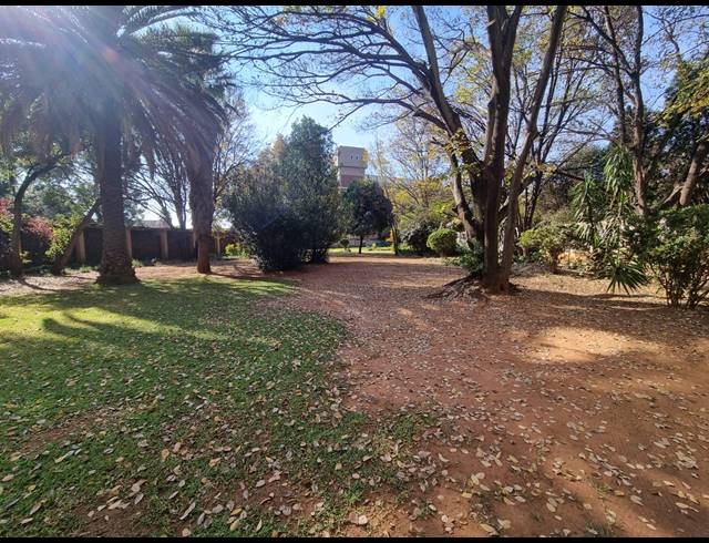 2 BEDROOM FLAT FOR SALE IN THREE RIVERS
